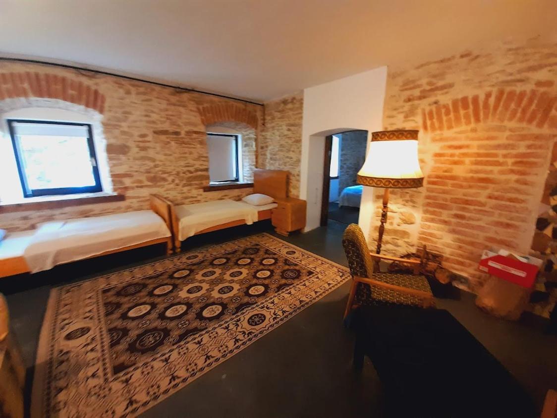 Statek "Two Brooms", Apartment Mírkovice المظهر الخارجي الصورة