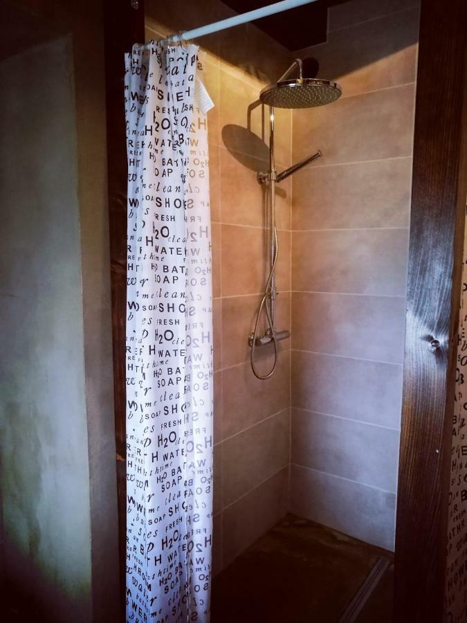 Statek "Two Brooms", Apartment Mírkovice المظهر الخارجي الصورة