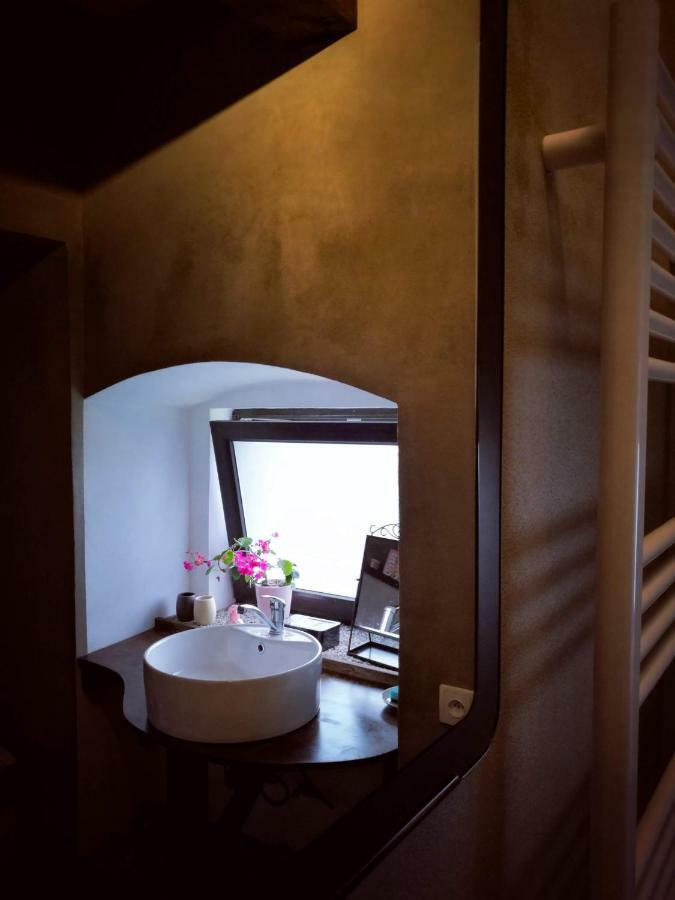 Statek "Two Brooms", Apartment Mírkovice المظهر الخارجي الصورة